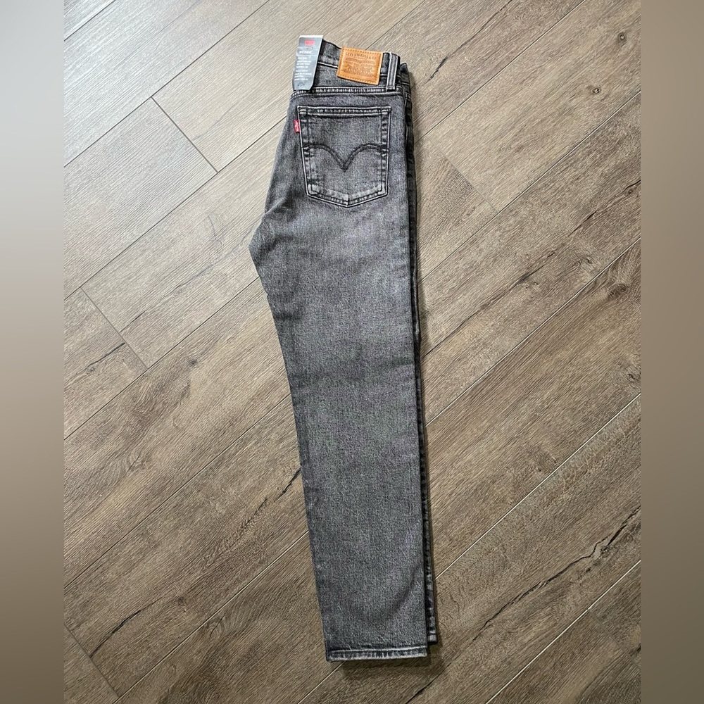 Levi’s Wedgie Denim - colour is Better Weathered. BNWT Size 26 - Picture 2 of 2